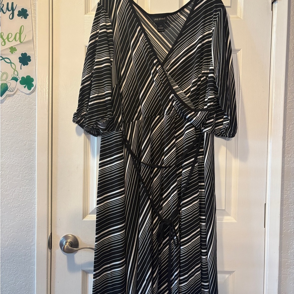 Lane Bryant Black and White Diagonal Stripe Midi Wrap Dress